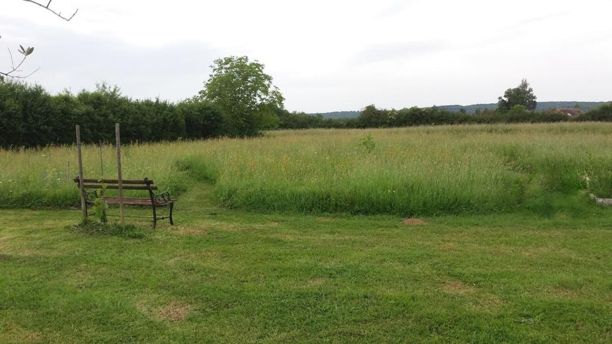 Chalet Bois Pleine Campagne A Pontigny Zewnętrze zdjęcie